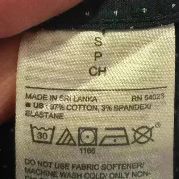 Men’s Blue Polka Dot Old Navy Button Up - Picture 4 of 6